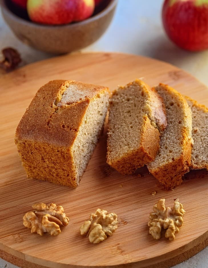 Budín integral de manzana y canela