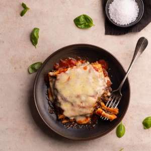 Lasagna de carne y queso miniatura 1