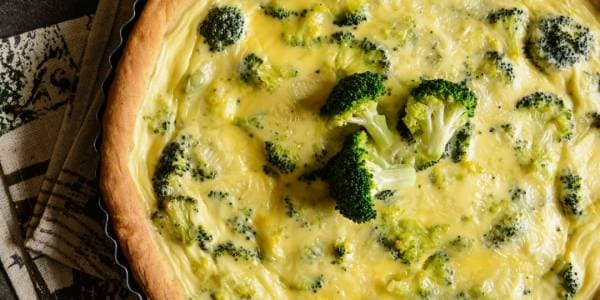 Tarta integral de brócoli y queso
