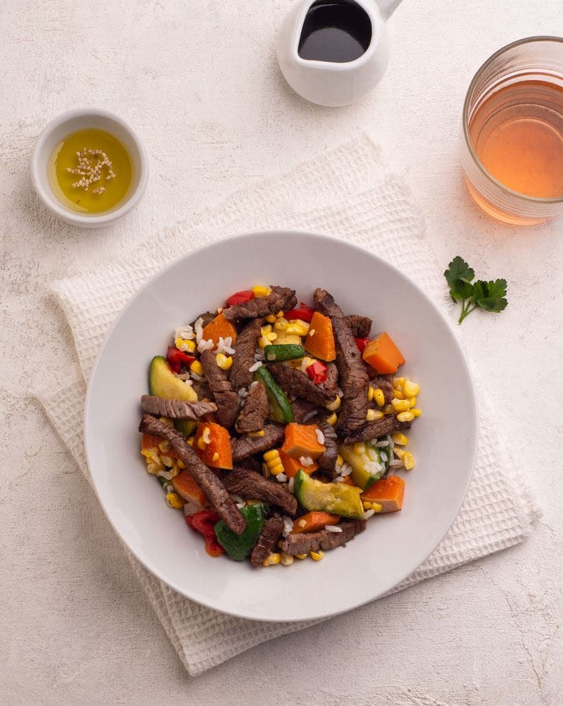 Wok de carne con vegetales